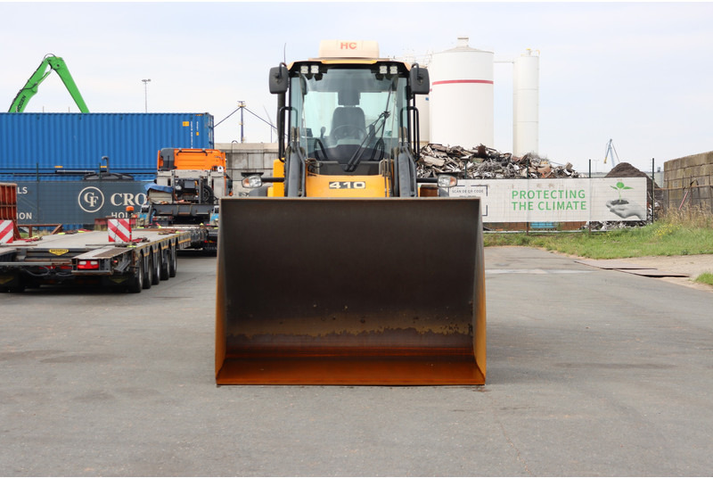 JCB 427 HT T4F - Chargeuse: photos 3 JCB 427 HT T4F - Chargeuse: photos 3