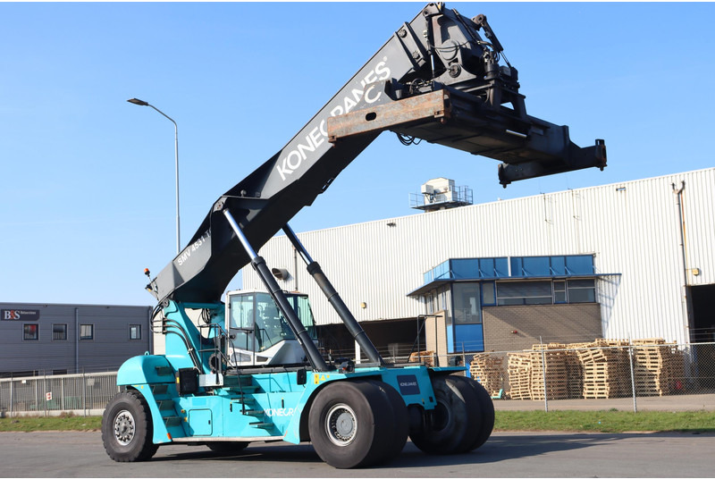KONECRANES 4531TC5 - Reach stacker: photos 1 KONECRANES 4531TC5 - Reach stacker: photos 1