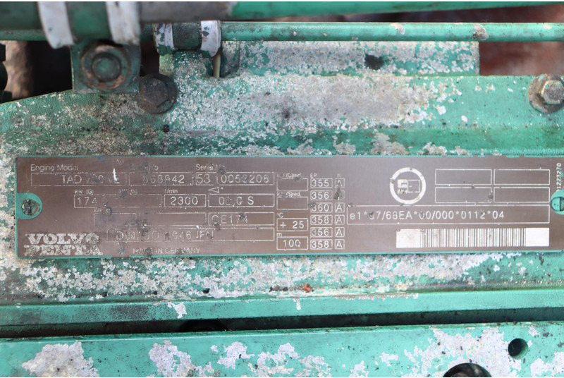 Tracteur portuaire Kalmar TRX182A: photos 11 Tracteur portuaire Kalmar TRX182A: photos 11