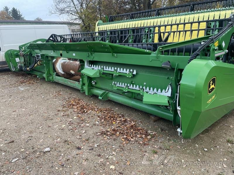 John Deere T670 i - Moissonneuse-batteuse: photos 4 John Deere T670 i - Moissonneuse-batteuse: photos 4