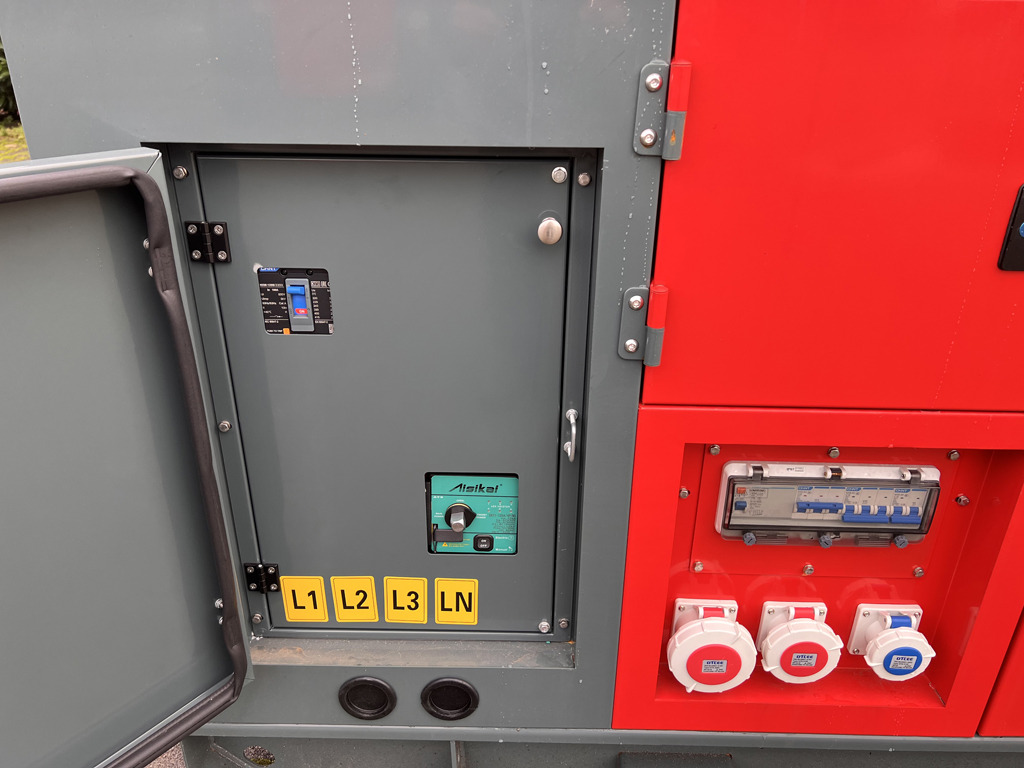 BAUER GFS 50 kW generator 62.5 KVA - Groupe électrogène: photos 2 BAUER GFS 50 kW generator 62.5 KVA - Groupe électrogène: photos 2
