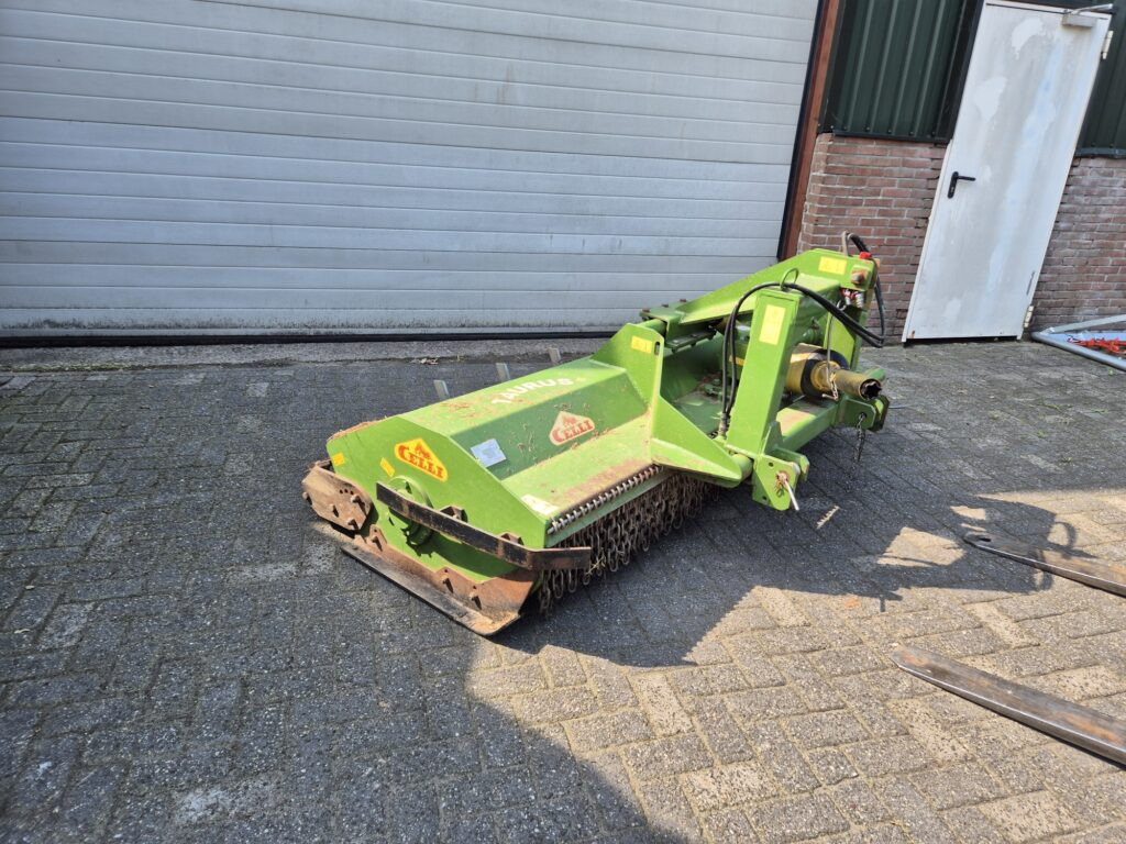 CELLI Taurus 200 mower - Faucheuse: photos 3 CELLI Taurus 200 mower - Faucheuse: photos 3