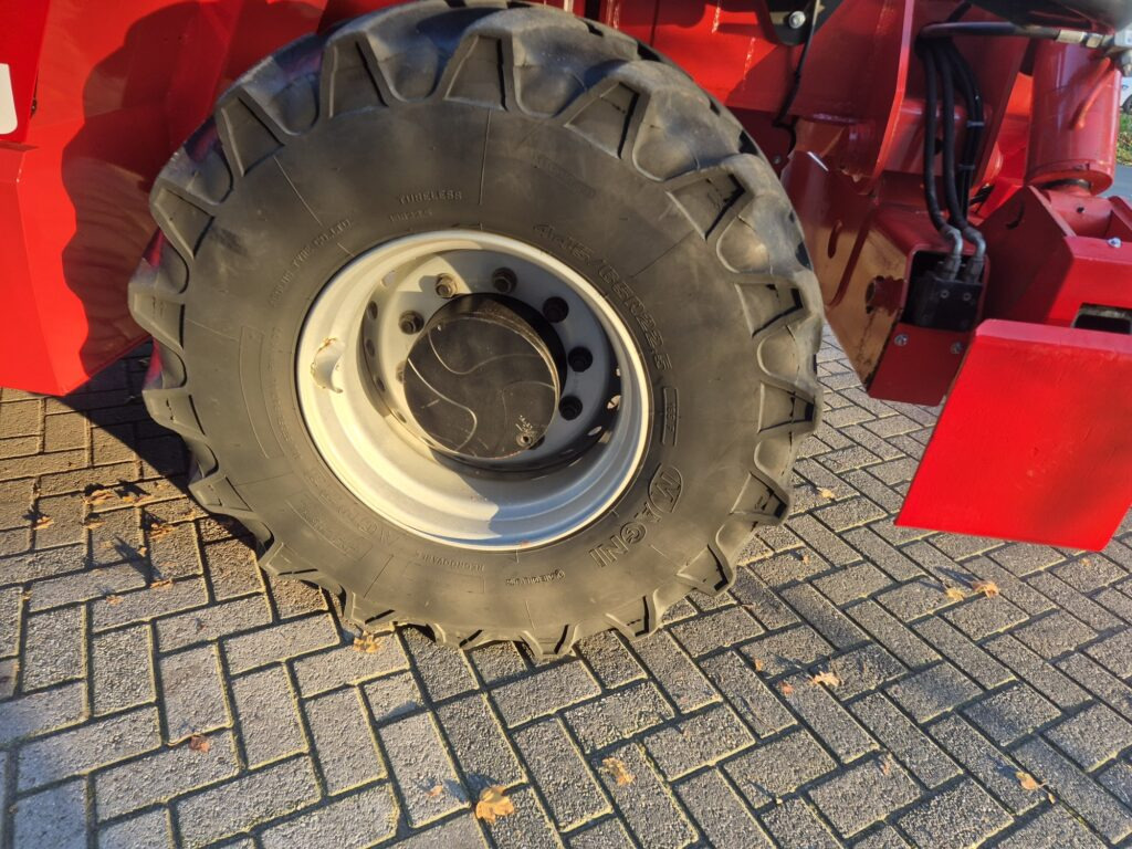 Chariot télescopique MANITOU MRT 2150+ privilege: photos 7 Chariot télescopique MANITOU MRT 2150+ privilege: photos 7