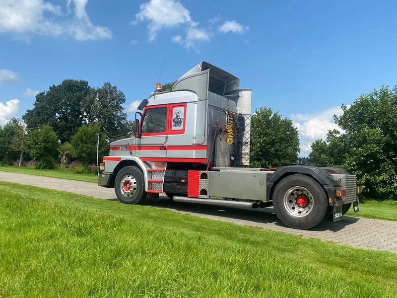 Scania T143-500 V8 | 4x2 | 4350 mm WHEELBASE | TOP CONDITION !!! - Tracteur routier: photos 3 Scania T143-500 V8 | 4x2 | 4350 mm WHEELBASE | TOP CONDITION !!! - Tracteur routier: photos 3