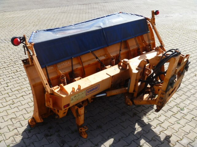 Unimog Schneepflug - Schneeschild Schmidt M30.3 - Lame à neige: photos 3 Unimog Schneepflug - Schneeschild Schmidt M30.3 - Lame à neige: photos 3