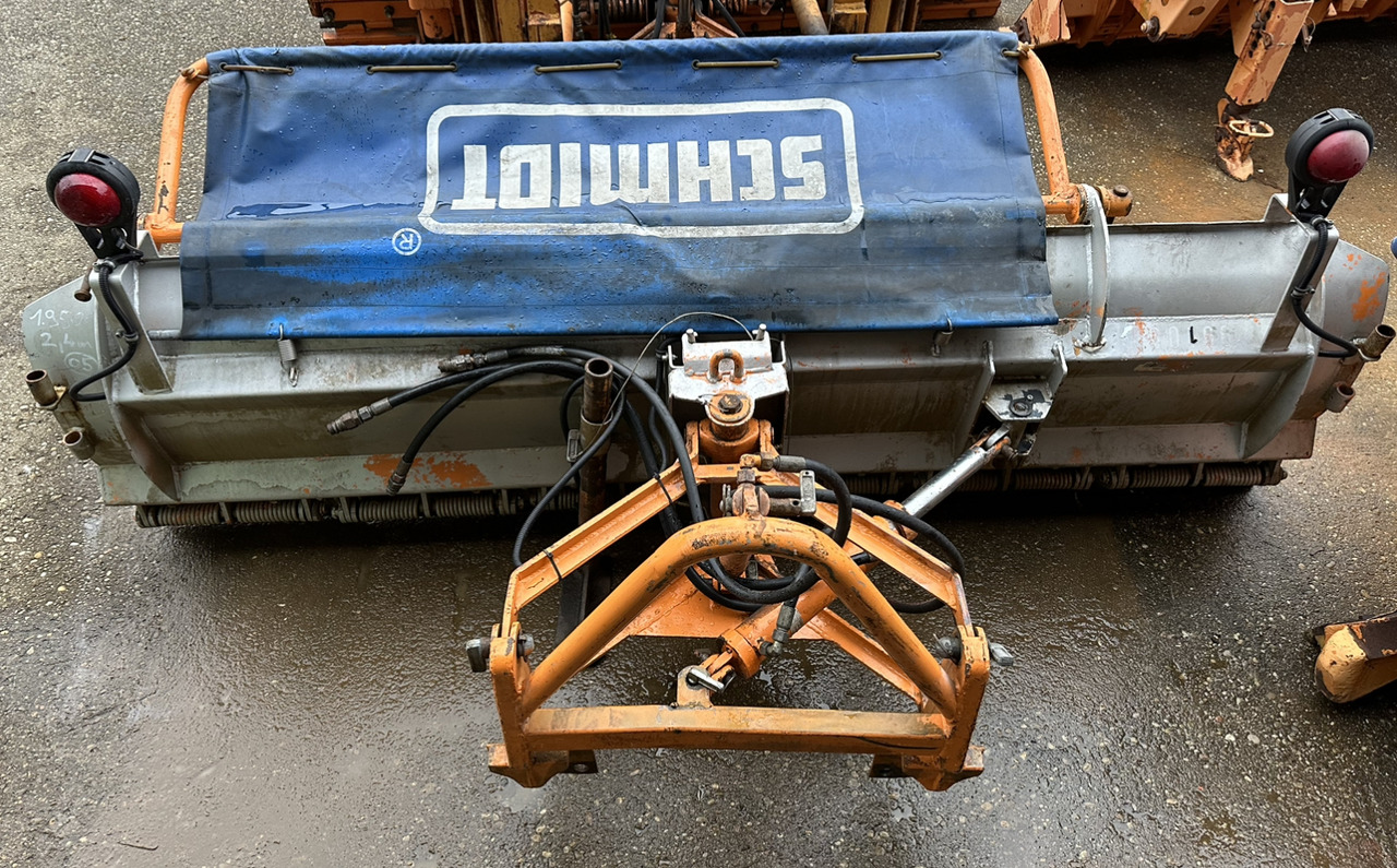 Unimog Schneepflug - Schneeschild Schmidt Micro - Lame à neige: photos 5 Unimog Schneepflug - Schneeschild Schmidt Micro - Lame à neige: photos 5