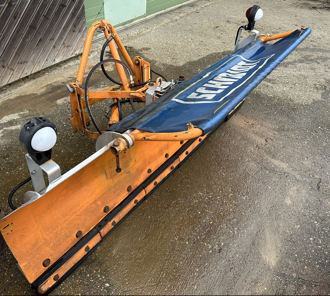 Unimog Schneepflug - Schneeschild Schmidt Micro - Lame à neige: photos 1 Unimog Schneepflug - Schneeschild Schmidt Micro - Lame à neige: photos 1