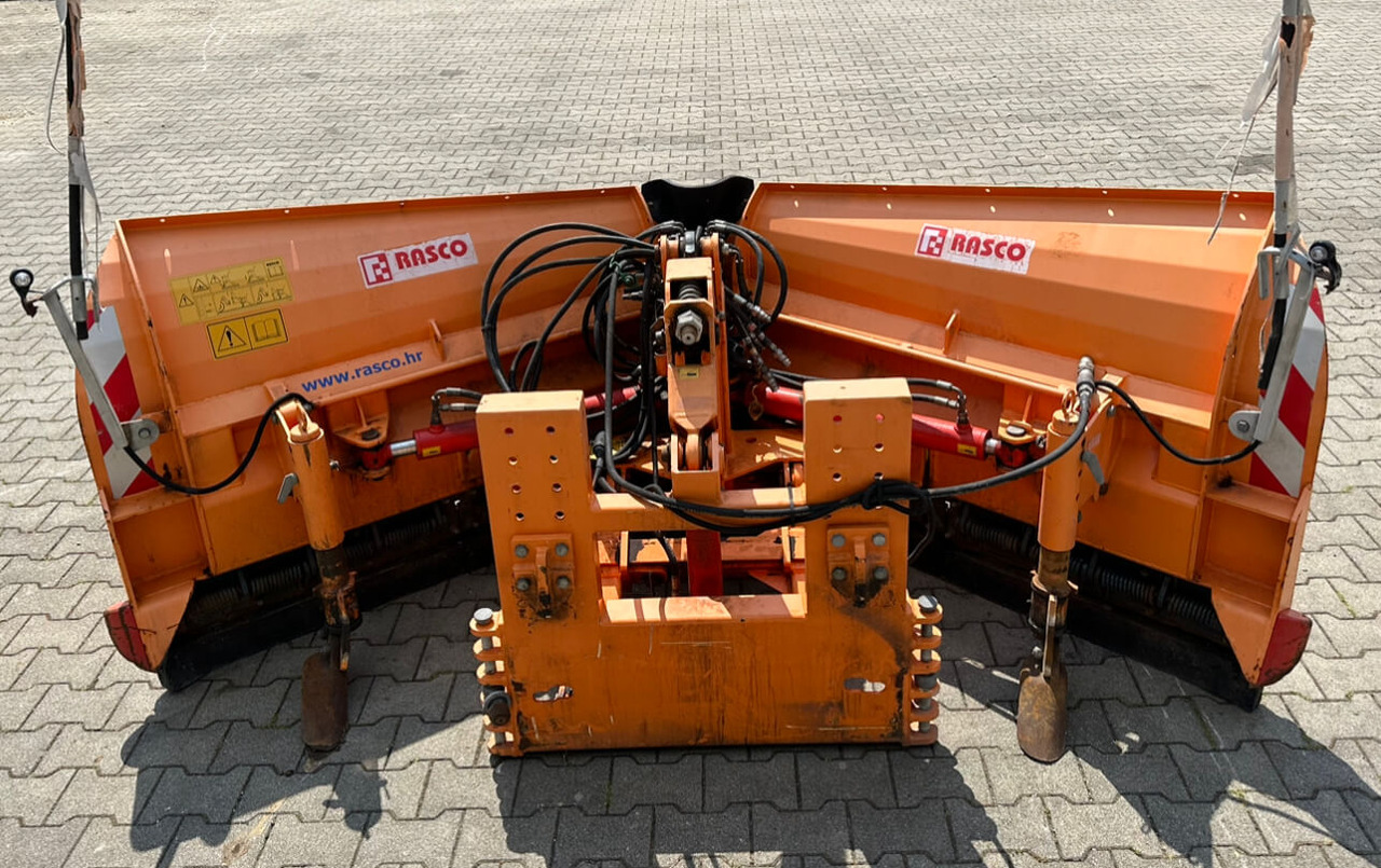 Unimog Schneepflug - Vario Rasco VERTUS 3.2 GB2X3 - Lame à neige: photos 5 Unimog Schneepflug - Vario Rasco VERTUS 3.2 GB2X3 - Lame à neige: photos 5