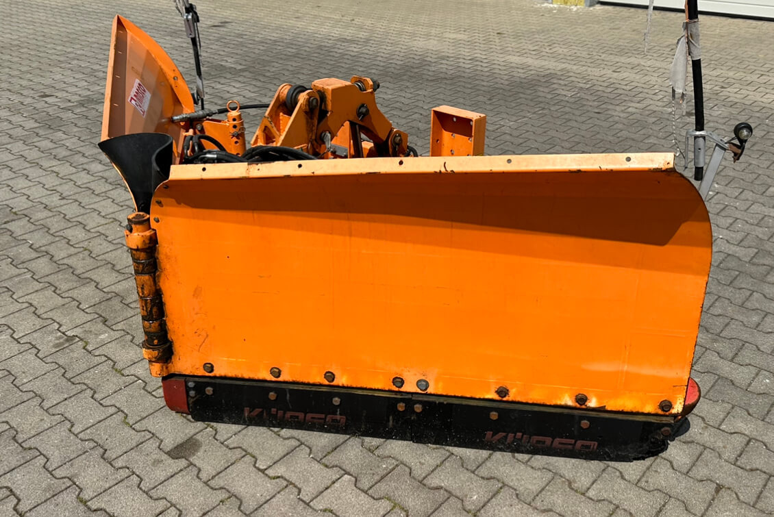 Unimog Schneepflug - Vario Rasco VERTUS 3.2 GB2X3 - Lame à neige: photos 2 Unimog Schneepflug - Vario Rasco VERTUS 3.2 GB2X3 - Lame à neige: photos 2