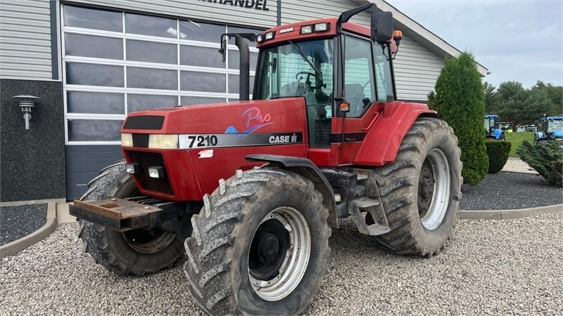 Case IH Magnum 7210 PRO PRO model, og en ejers traktor fra - Tracteur agricole: photos 2 Case IH Magnum 7210 PRO PRO model, og en ejers traktor fra - Tracteur agricole: photos 2