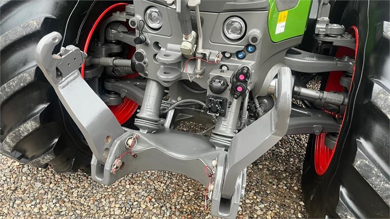 Fendt 942 Vario Gen7 Profi+ Setting2 Med frontlift - Tracteur agricole: photos 4 Fendt 942 Vario Gen7 Profi+ Setting2 Med frontlift - Tracteur agricole: photos 4