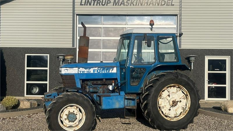 Ford TW10 Meget original 4wd Ford TW10. - Tracteur agricole: photos 1 Ford TW10 Meget original 4wd Ford TW10. - Tracteur agricole: photos 1