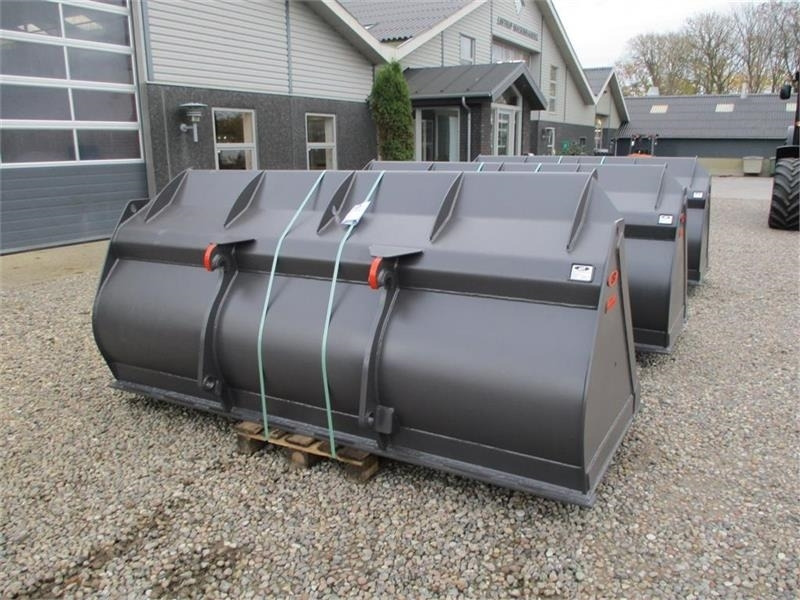 JST Skovl med volvoskifte 300 bred og tager 3.4m3. Den - Chargeuse sur pneus: photos 5 JST Skovl med volvoskifte 300 bred og tager 3.4m3. Den - Chargeuse sur pneus: photos 5