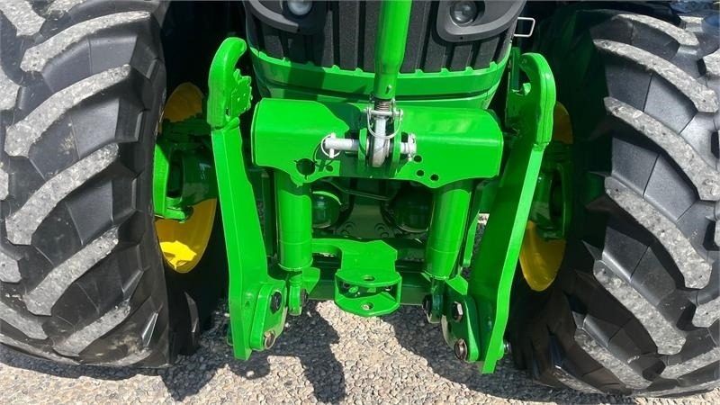 John Deere 6170R AutoPower med frontlift  - Tracteur agricole: photos 4 John Deere 6170R AutoPower med frontlift  - Tracteur agricole: photos 4