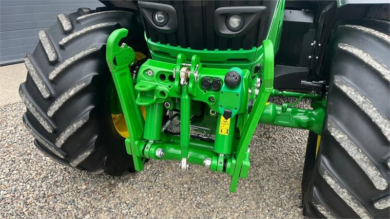 John Deere 6195R Premium Edition med frontlift  - Tracteur agricole: photos 4 John Deere 6195R Premium Edition med frontlift  - Tracteur agricole: photos 4