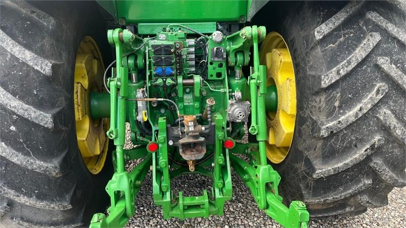 John Deere 8260R  - Tracteur agricole: photos 4 John Deere 8260R  - Tracteur agricole: photos 4