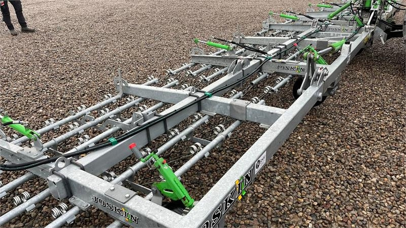 Joskin SCARIFLEX 1200 R6S6 12m bredstrigle med 6rækker tæ  — crédit-bail Joskin SCARIFLEX 1200 R6S6 12m bredstrigle med 6rækker tæ: photos 9
