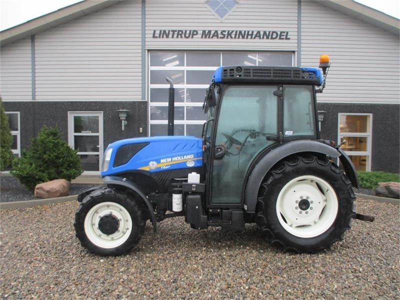 New Holland T4.80 F SuperSteear med aircondition og koblingsfr - Tracteur agricole: photos 1 New Holland T4.80 F SuperSteear med aircondition og koblingsfr - Tracteur agricole: photos 1