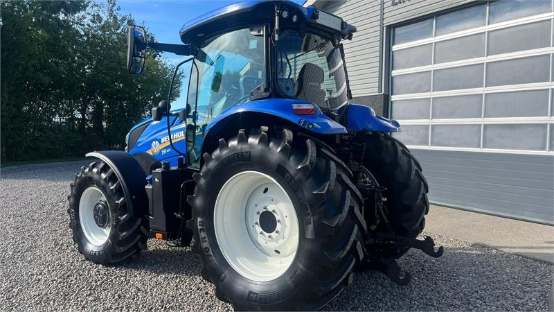 New Holland T6.165 AutoCommannd med frontlift - Tracteur agricole: photos 3 New Holland T6.165 AutoCommannd med frontlift - Tracteur agricole: photos 3