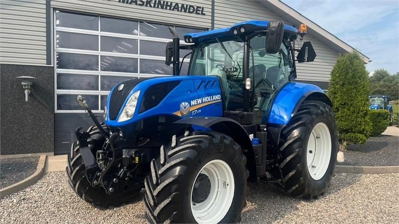 New Holland T7.175 RangeCommand med frontlift. Meget velholdt - Tracteur agricole: photos 2 New Holland T7.175 RangeCommand med frontlift. Meget velholdt - Tracteur agricole: photos 2
