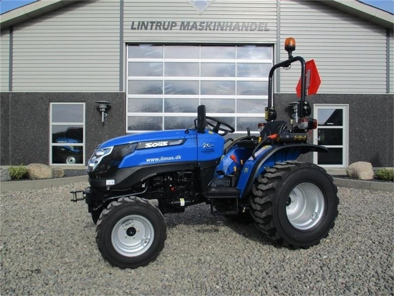 Solis 26 6+2 gearmaskine med Servostyrring og Industri h - Tracteur agricole: photos 1 Solis 26 6+2 gearmaskine med Servostyrring og Industri h - Tracteur agricole: photos 1