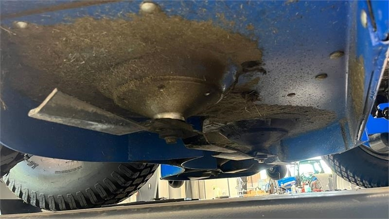 Tracteur communal Solis 26 HST Hydrostat Turf hjul og klipperbord: photos 22