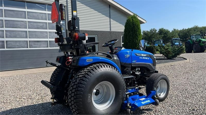 Tracteur communal Solis 26 HST Hydrostat Turf hjul og klipperbord: photos 8