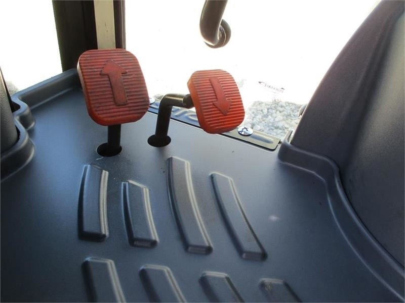 Solis 26 HST med kabine og Industrihjul - Tracteur agricole: photos 3 Solis 26 HST med kabine og Industrihjul - Tracteur agricole: photos 3