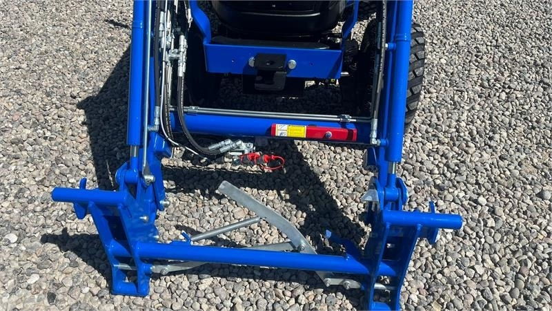 Solis H26 HST Med Frontlæsser og GardenPro dæk - Tracteur communal: photos 4 Solis H26 HST Med Frontlæsser og GardenPro dæk - Tracteur communal: photos 4