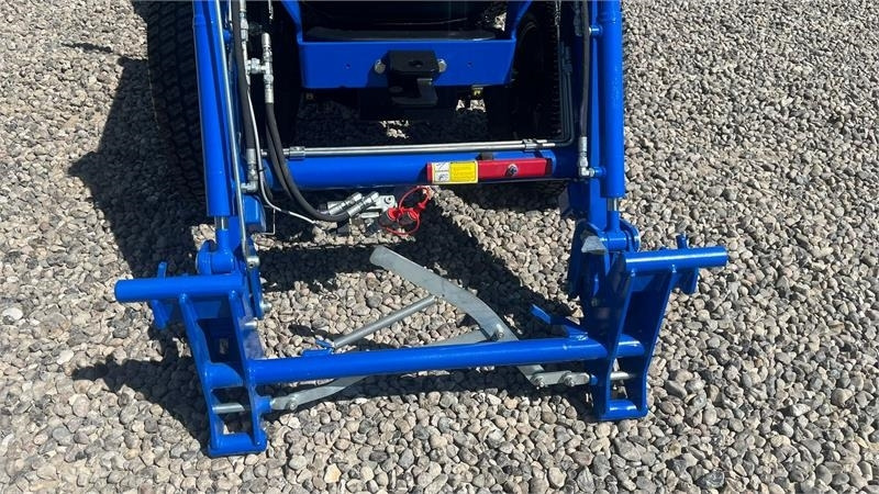 Solis H26 HST Turfdæk og Frontlæsser - Tracteur agricole: photos 4 Solis H26 HST Turfdæk og Frontlæsser - Tracteur agricole: photos 4