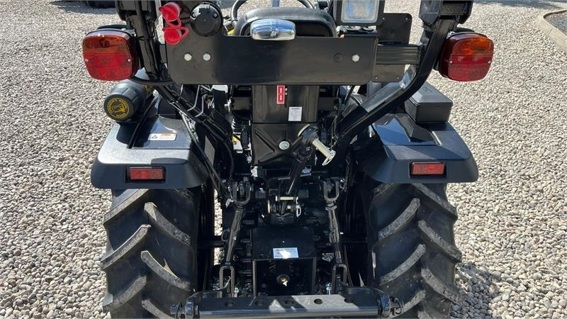 Solis S26 6+2 gearmaskine Limited Edition i sort med bre - Tracteur communal: photos 4 Solis S26 6+2 gearmaskine Limited Edition i sort med bre - Tracteur communal: photos 4