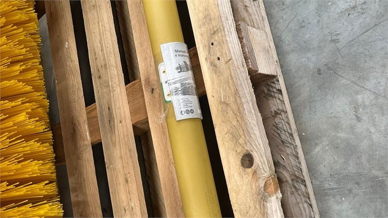 Thyregod TK 1600 PTO, med hydraulisk sving. - Brosse: photos 4 Thyregod TK 1600 PTO, med hydraulisk sving. - Brosse: photos 4