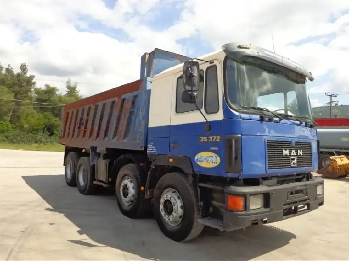 MAN 33.372 MAN 35.372 8X4 Kipper -Airco - Camion benne: photos 2 MAN 33.372 MAN 35.372 8X4 Kipper -Airco - Camion benne: photos 2