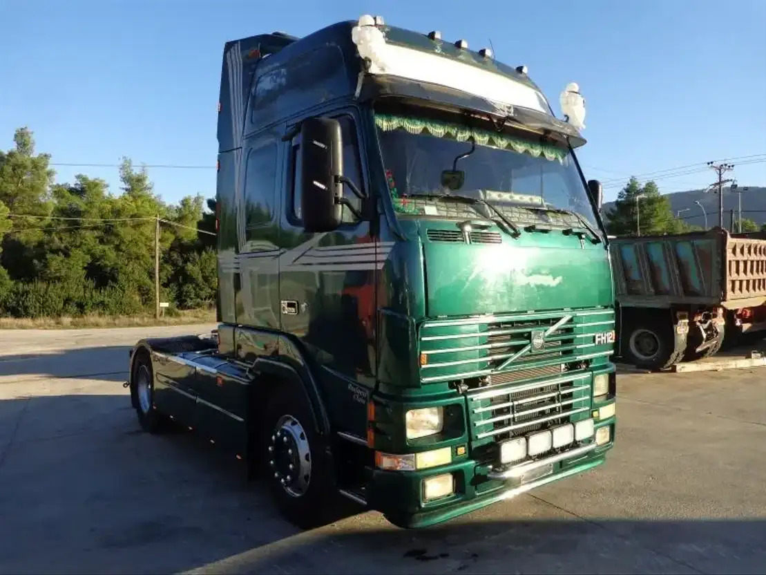 Volvo FH 12.420 Volvo FH12.420 4X2 - Tracteur routier: photos 2 Volvo FH 12.420 Volvo FH12.420 4X2 - Tracteur routier: photos 2