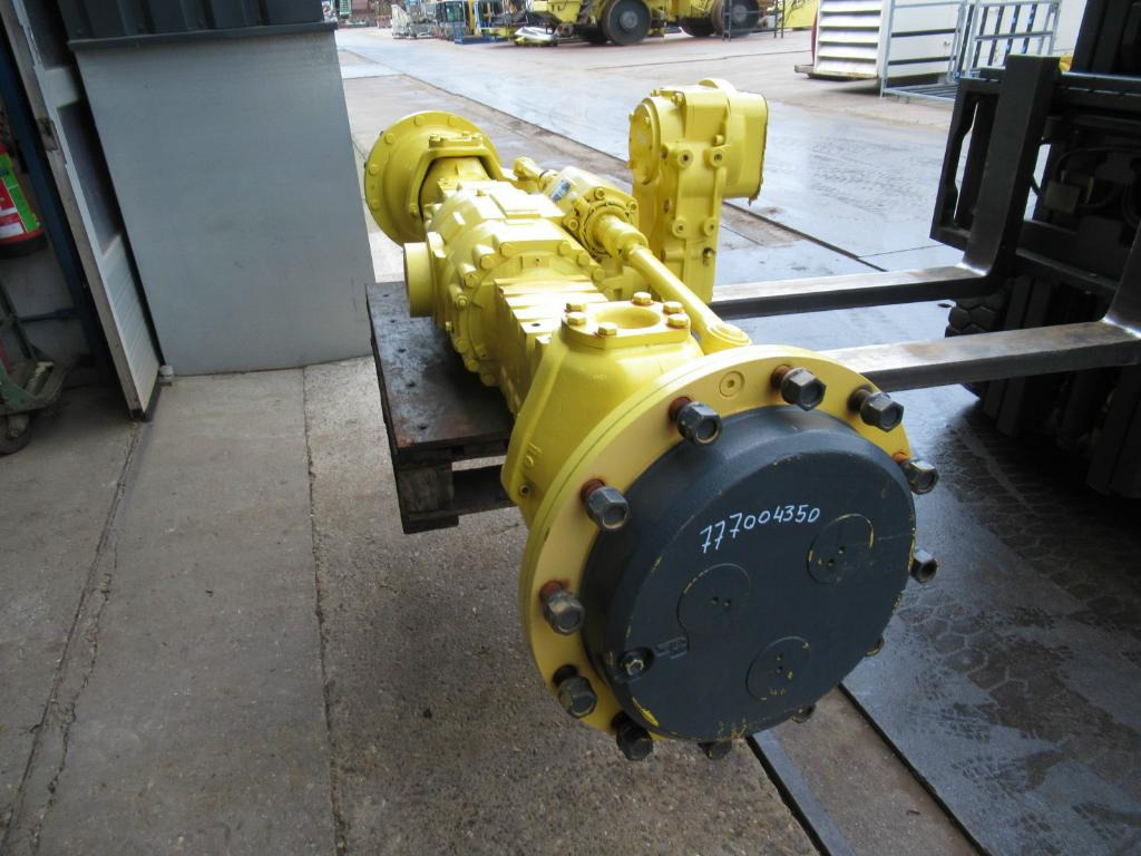 Bomag 05586301 - Essieu avant pour Engins de chantier: photos 2 Bomag 05586301 - Essieu avant pour Engins de chantier: photos 2