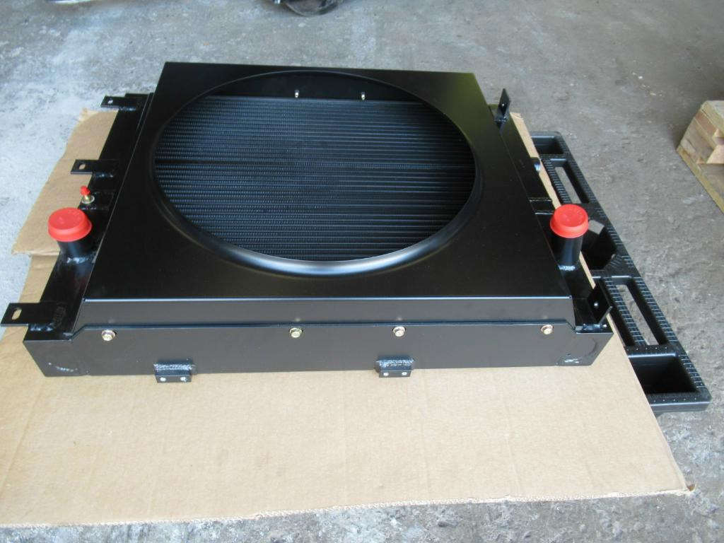 Bomag 05903175 - Radiateur pour Engins de chantier: photos 1 Bomag 05903175 - Radiateur pour Engins de chantier: photos 1