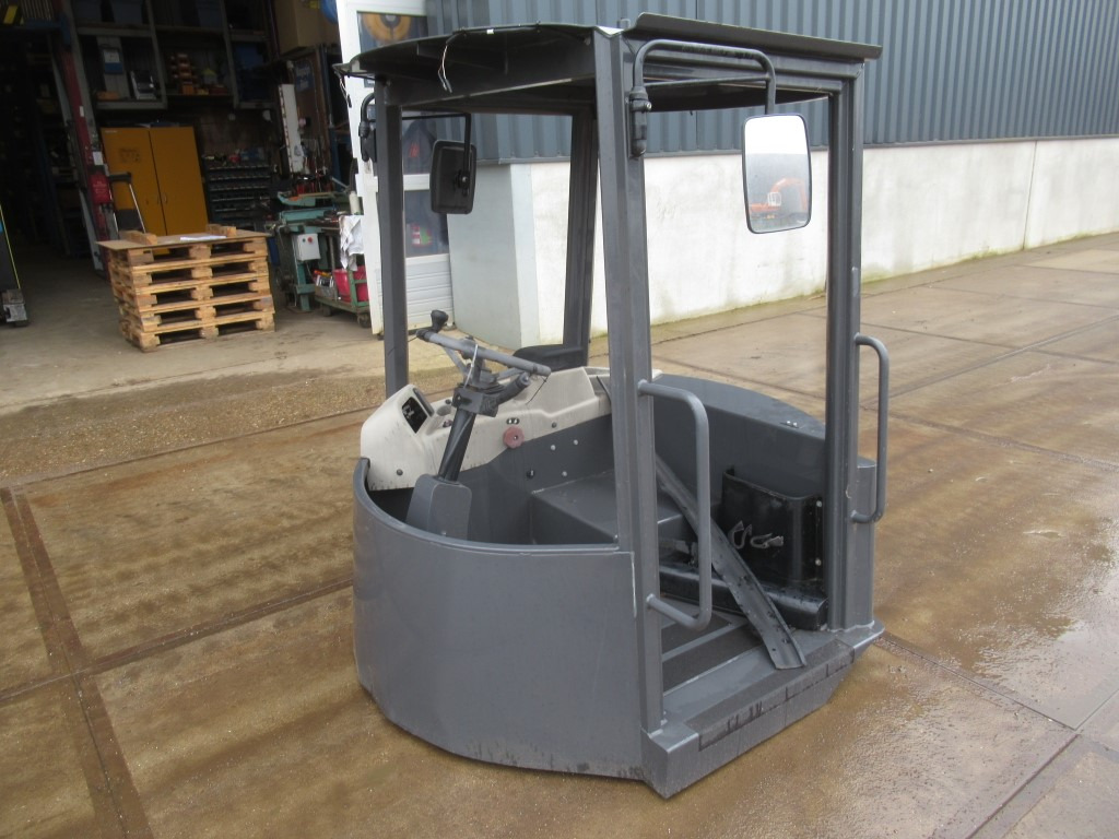 Case 87681392 - - Cabine pour Engins de chantier: photos 2 Case 87681392 - - Cabine pour Engins de chantier: photos 2