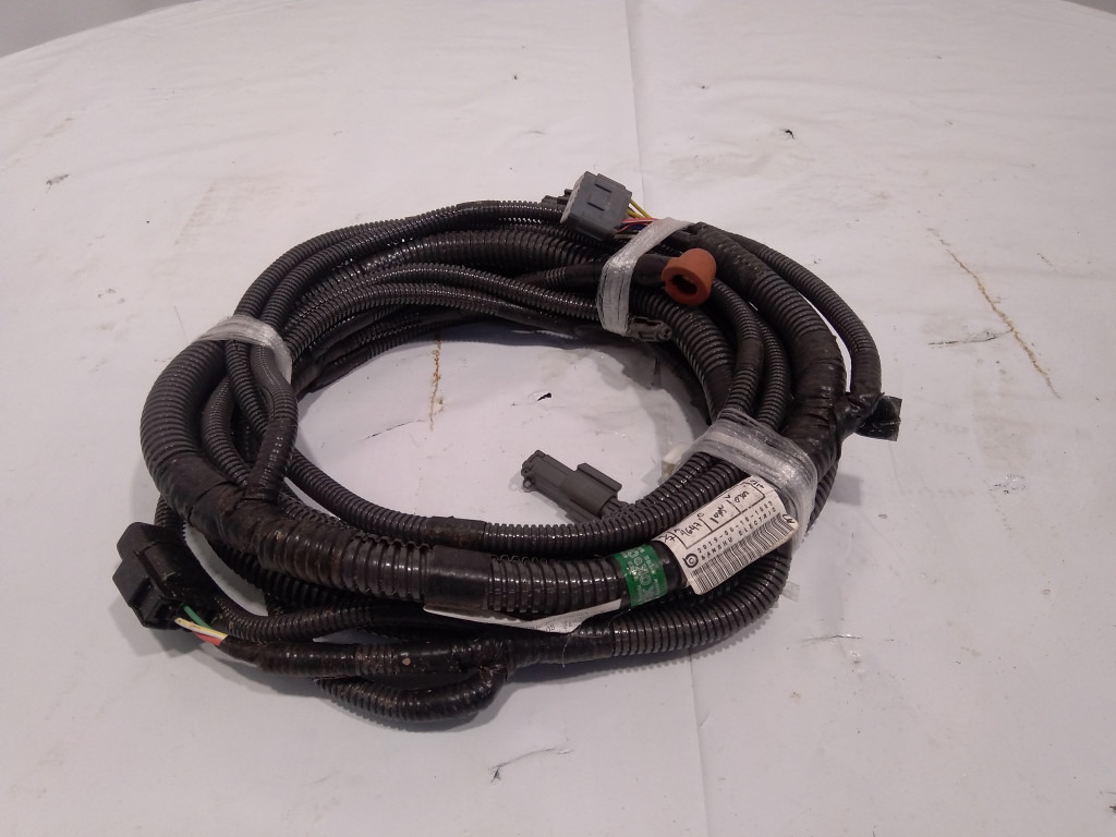 Hitachi 2052448 - Câble/ Fil pour Engins de chantier: photos 1 Hitachi 2052448 - Câble/ Fil pour Engins de chantier: photos 1