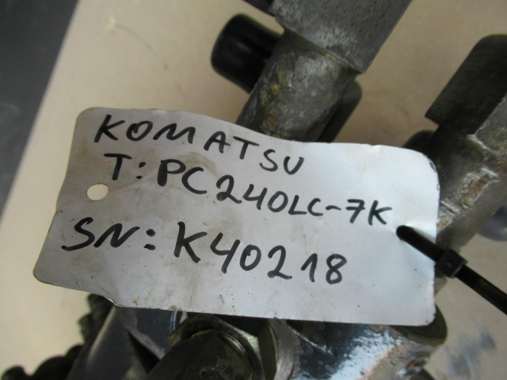 Komatsu PC240LC-7K - - Hydraulique pour Engins de chantier: photos 2 Komatsu PC240LC-7K - - Hydraulique pour Engins de chantier: photos 2