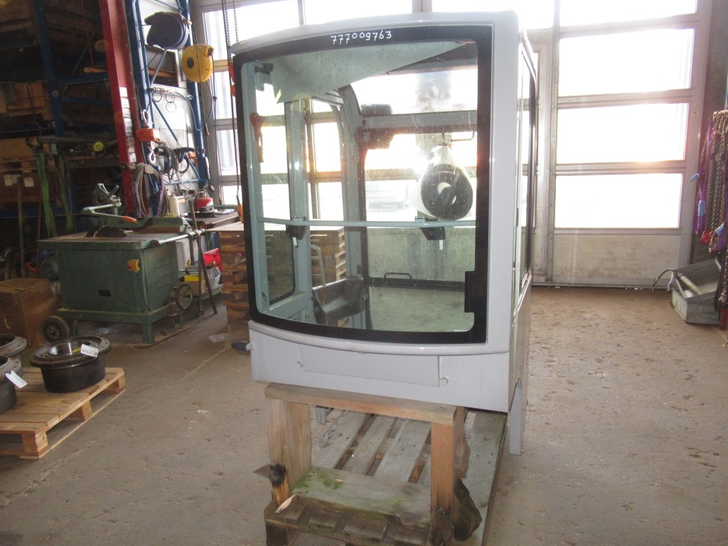 New Holland 72271210 - - Cabine pour Engins de chantier: photos 3 New Holland 72271210 - - Cabine pour Engins de chantier: photos 3