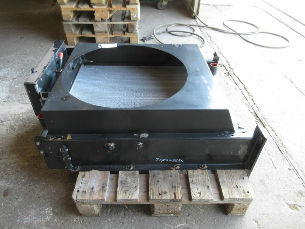 New Holland YN05P00034S001 - 87339771 - Radiateur pour Engins de chantier: photos 4 New Holland YN05P00034S001 - 87339771 - Radiateur pour Engins de chantier: photos 4