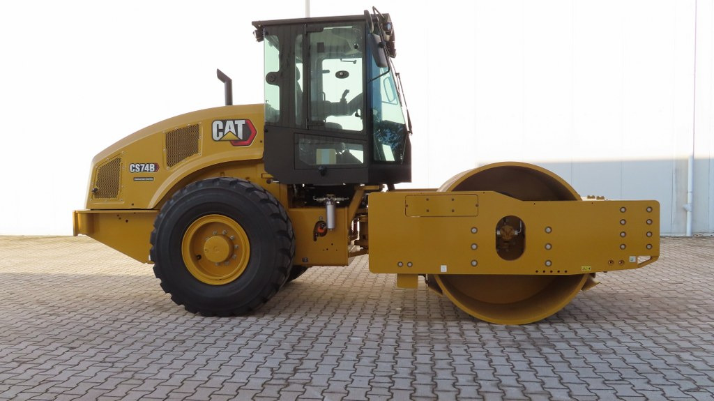 Caterpillar CS74B - Compacteur à pieds de mouton/ Monocylindre: photos 1 Caterpillar CS74B - Compacteur à pieds de mouton/ Monocylindre: photos 1