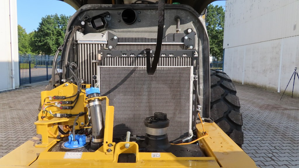 Compacteur à pieds de mouton/ Monocylindre Caterpillar CS74B: photos 10