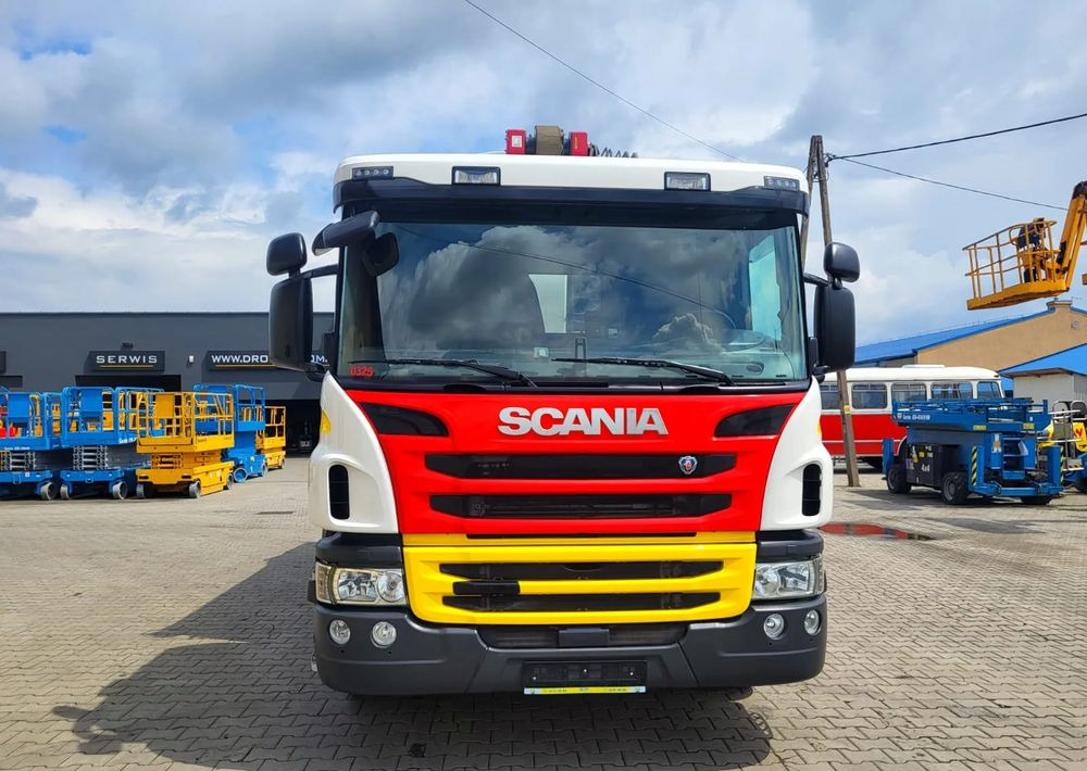 Scania P320 - Benne à ordures ménagères: photos 3 Scania P320 - Benne à ordures ménagères: photos 3