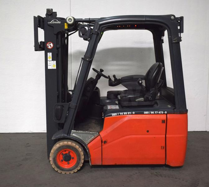 Linde E 16 386 - Chariot élévateur électrique: photos 4 Linde E 16 386 - Chariot élévateur électrique: photos 4