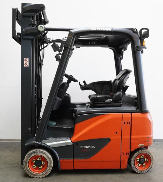 Linde E 16 PH EVO 386-02 - Chariot élévateur électrique: photos 4 Linde E 16 PH EVO 386-02 - Chariot élévateur électrique: photos 4