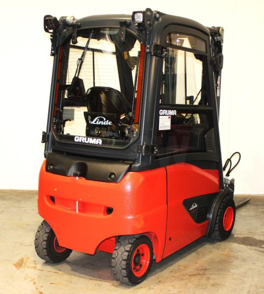 Linde E 18 PH EVO 386-02 - Chariot élévateur électrique: photos 2 Linde E 18 PH EVO 386-02 - Chariot élévateur électrique: photos 2