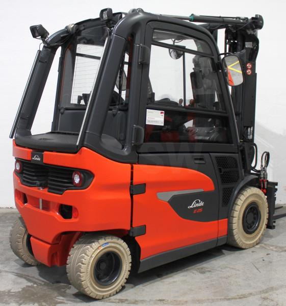 Linde E 25 1252 - Chariot élévateur électrique: photos 3 Linde E 25 1252 - Chariot élévateur électrique: photos 3