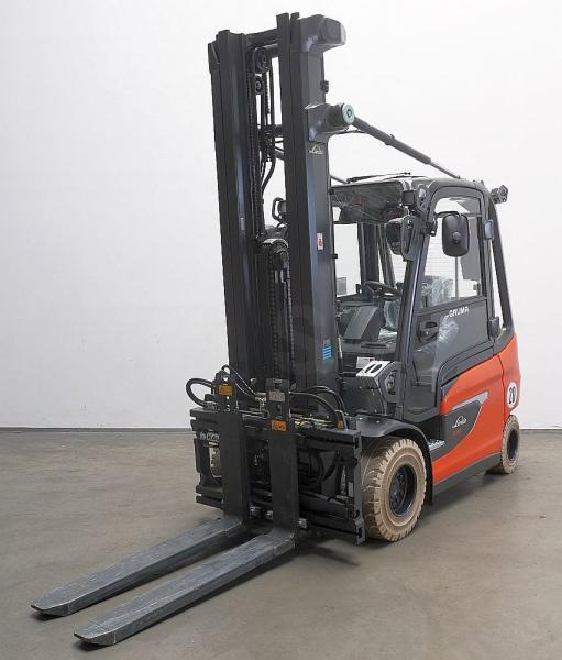 Linde E 30 1252 - Chariot élévateur électrique: photos 1 Linde E 30 1252 - Chariot élévateur électrique: photos 1