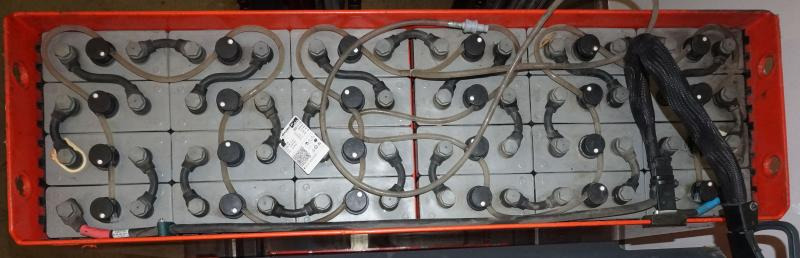 Linde R 14 113-02 - Chariot à mât rétractable: photos 5 Linde R 14 113-02 - Chariot à mât rétractable: photos 5